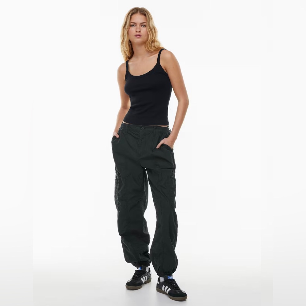 Aritzia TNA Stunt Parachute Black Casual Cargo Pants Size XS